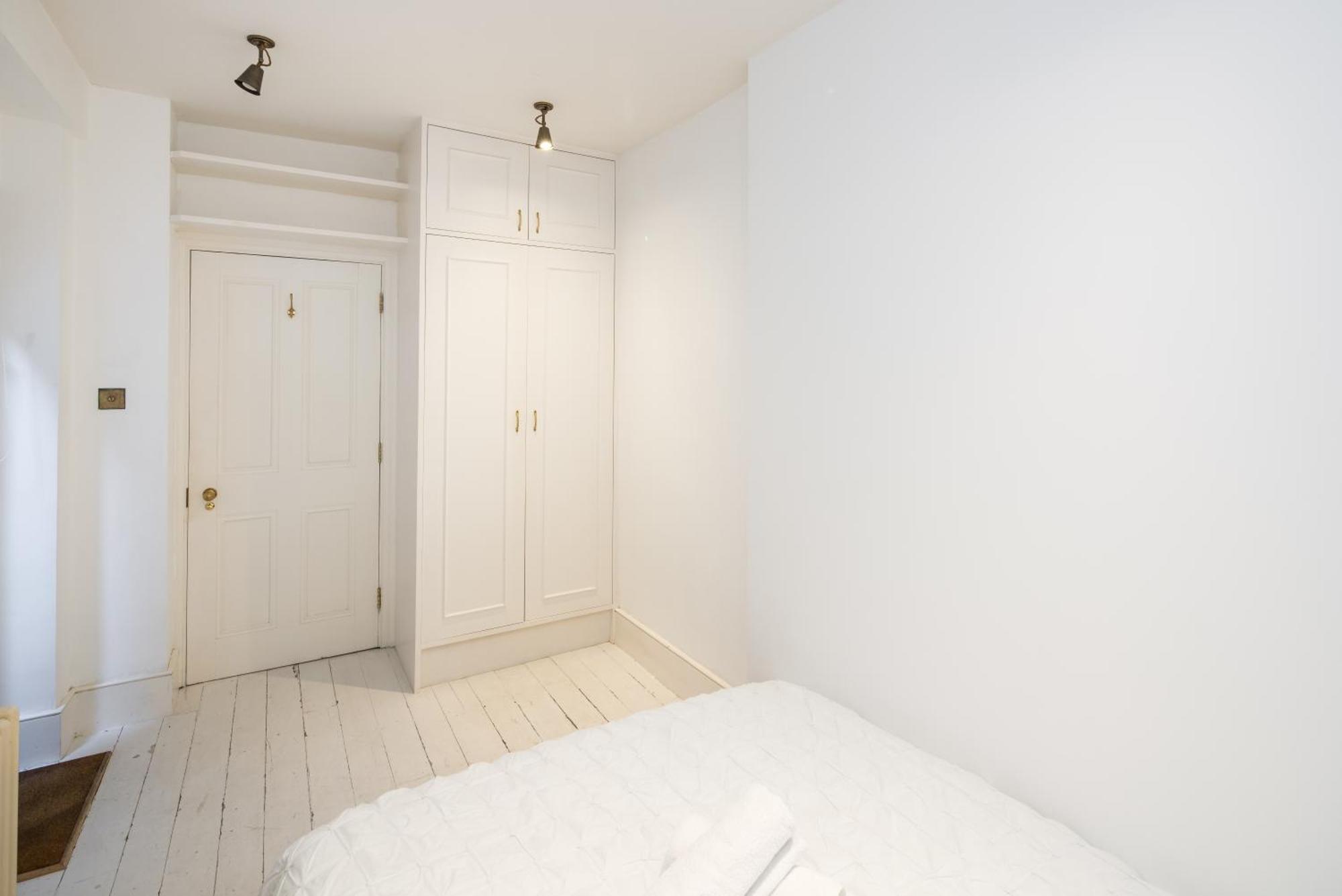 Charming 2-Bed Flat In The Heart Of Nottinghill - Steps From Portobello Rd Market And Nottinghill Bookshop Lägenhet London Exteriör bild